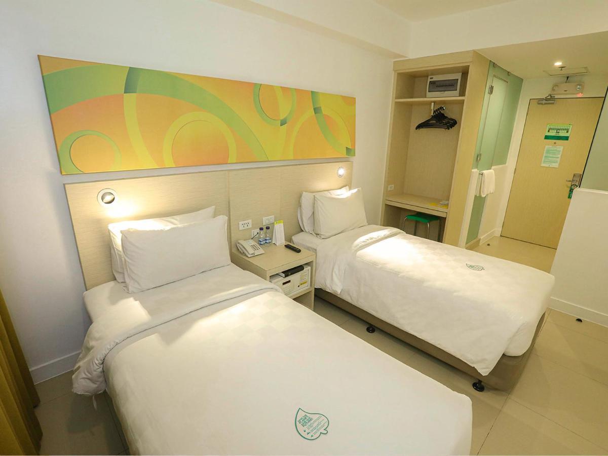 Go Hotels Ermita, Manille Extérieur photo