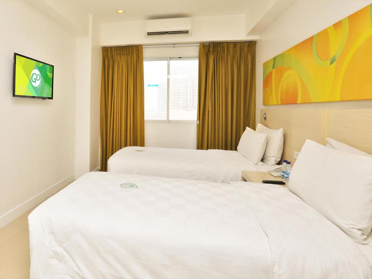 Go Hotels Ermita, Manille Extérieur photo