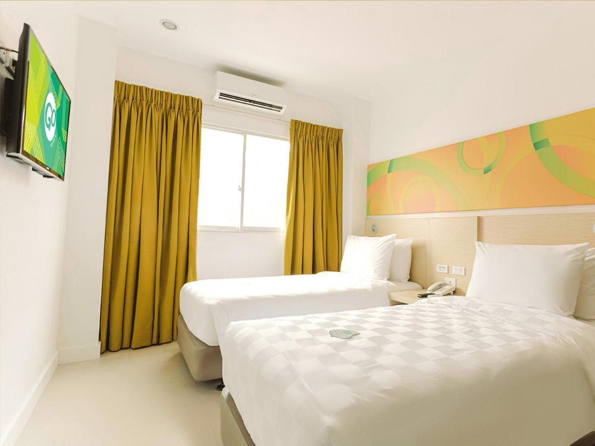 Go Hotels Ermita, Manille Extérieur photo