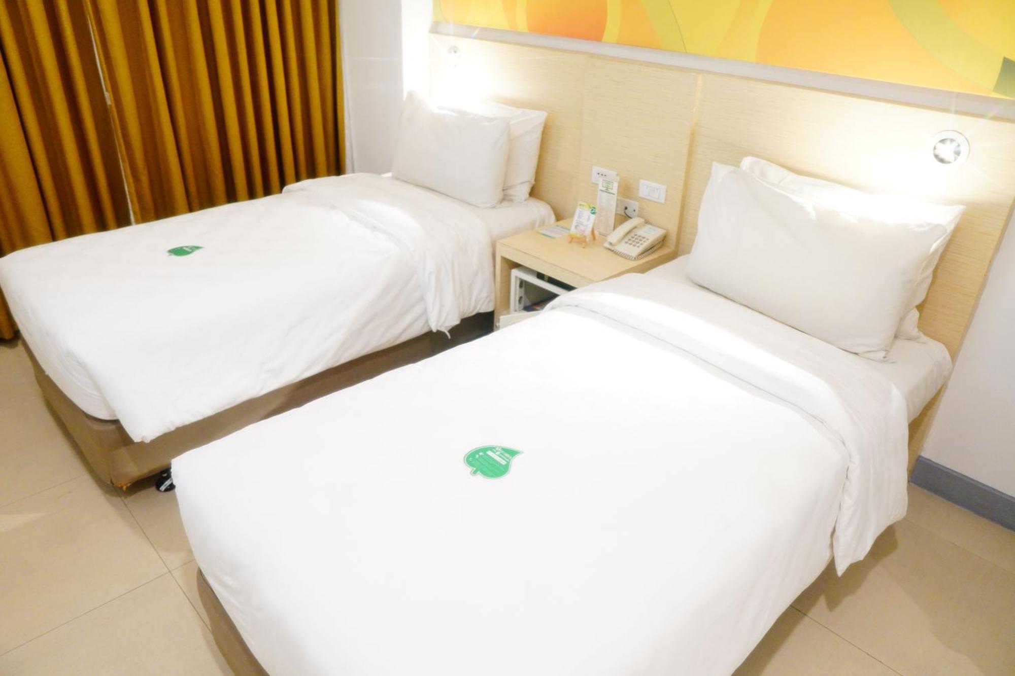Go Hotels Ermita, Manille Extérieur photo